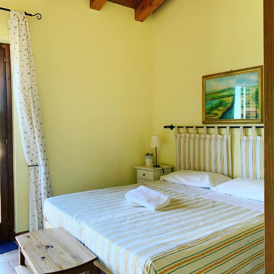 Casale Terre Rosse Bed & Breakfast Saturnia Ngoại thất bức ảnh