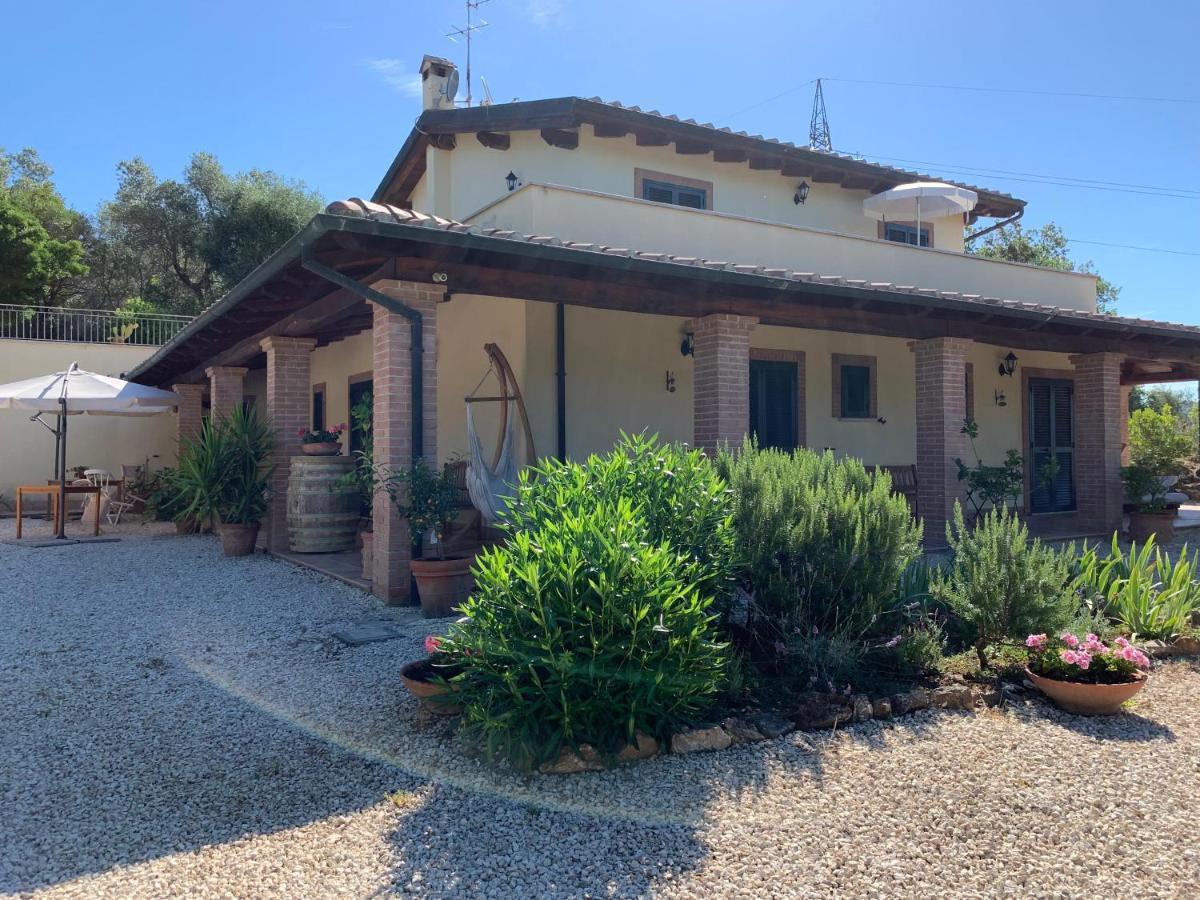 Casale Terre Rosse Bed & Breakfast Saturnia Ngoại thất bức ảnh