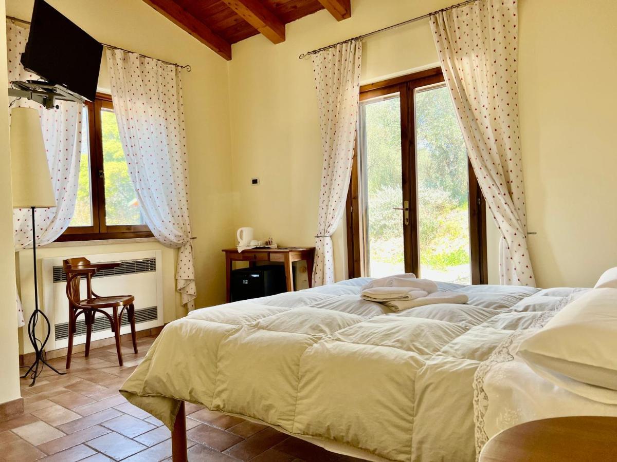 Casale Terre Rosse Bed & Breakfast Saturnia Ngoại thất bức ảnh