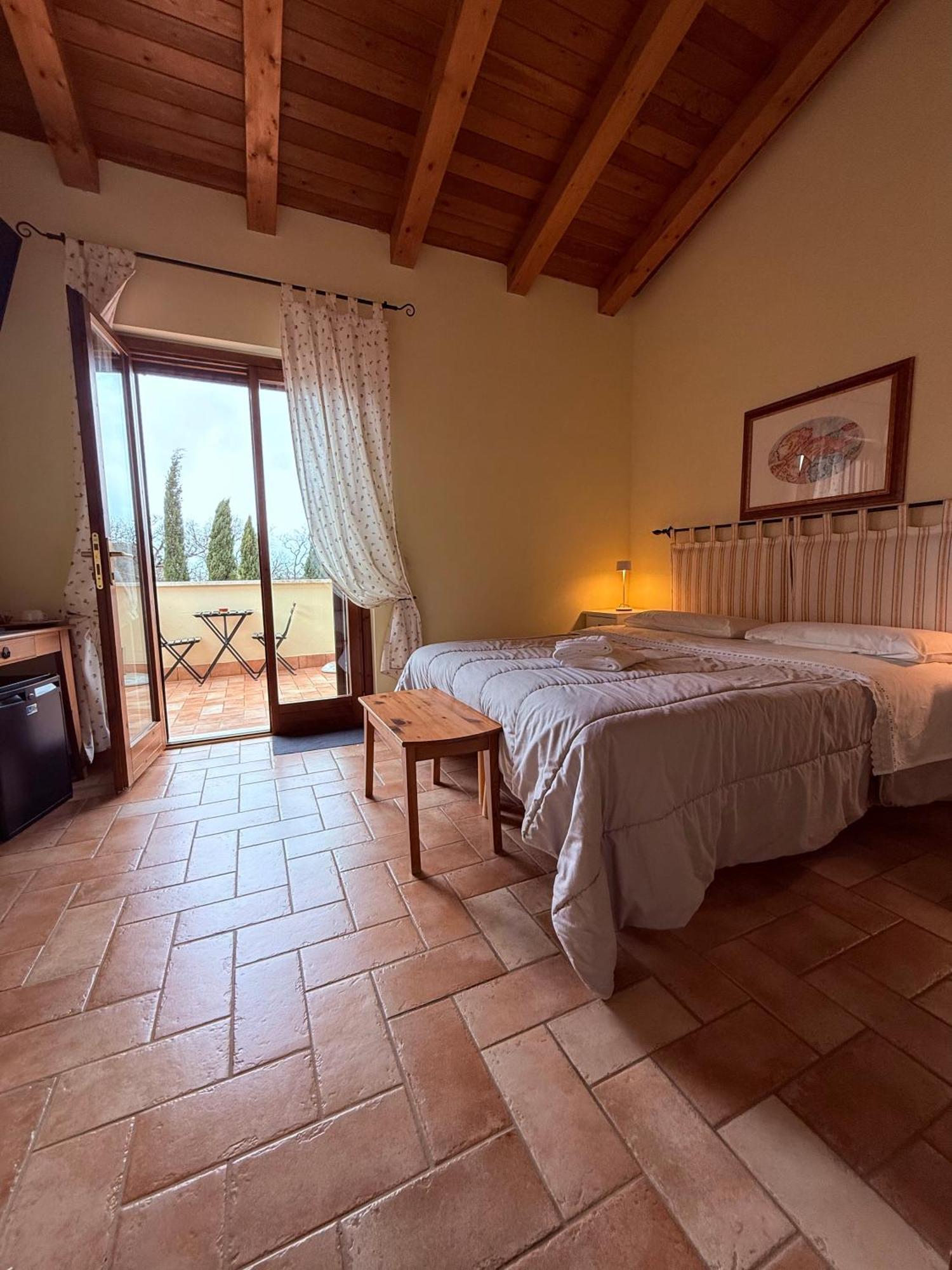 Casale Terre Rosse Bed & Breakfast Saturnia Ngoại thất bức ảnh
